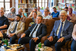Ata Atun’un “KKTC politik tarihi, Kıbrıs siyasetine akademik bakış” kitabının 18. cildi tanıtıldı