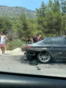 Boğaz Piknik Alanı karşısında araç alev aldı