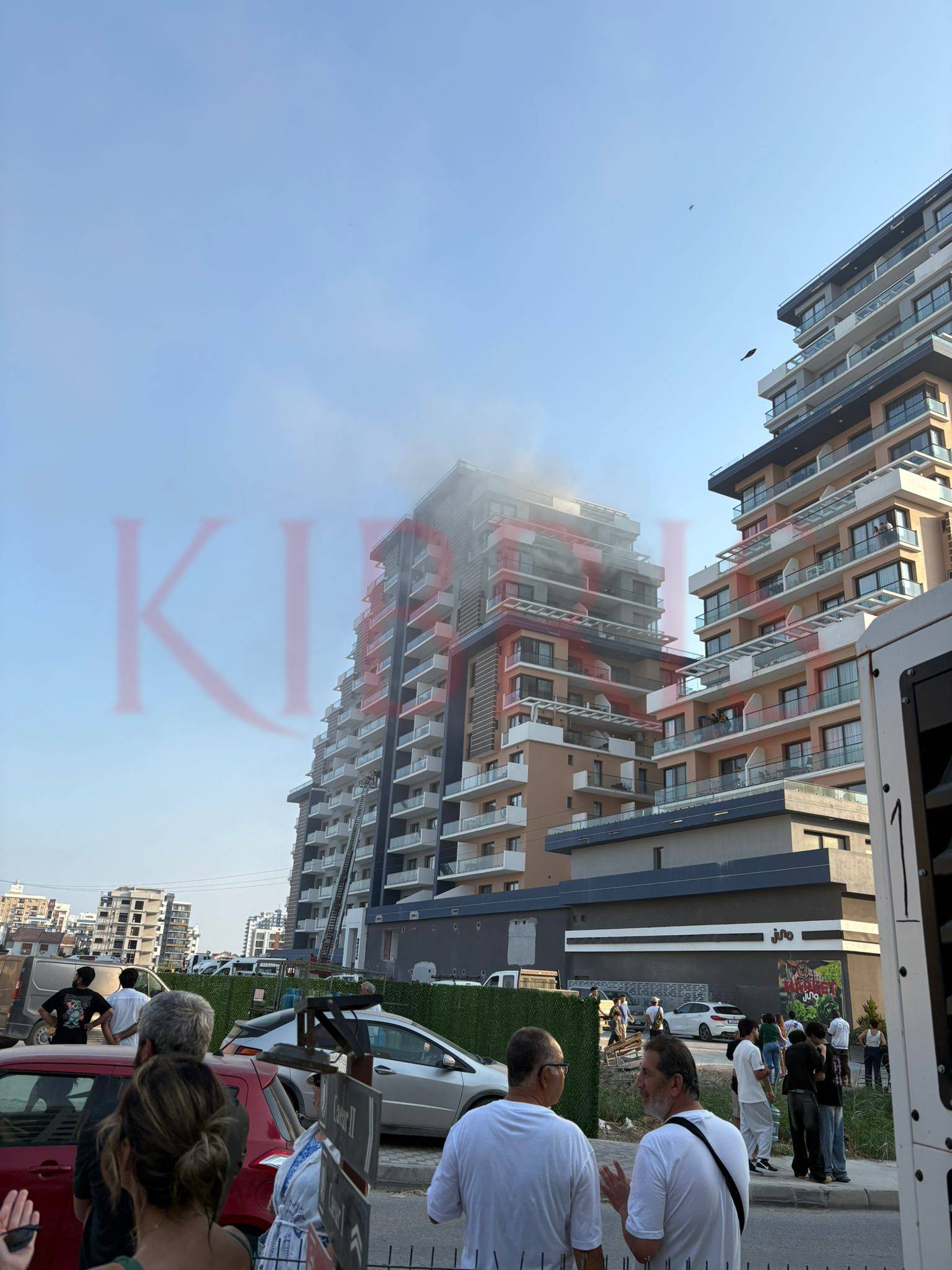İskele’de bina yangını!
