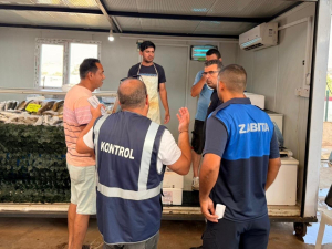 Lefkoşa Merkez Pazarı’nda balık satıcılarına denetim…7 kilo hamisiye el konuldu