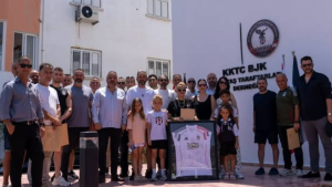 KKTC Beşiktaş Taraftarları Derneği, üyelerine üyelik mazbatalarını takdim etti; Yeni yönetim hızlı başladı