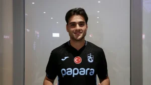 Trabzonspor, 24 yaşındaki milli futbolcu Aral Şimşir’i kadrosuna kattı