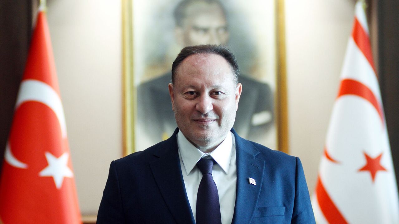 Öztürkler: Zirve Türkiye ve Kıbrıs Türk halkı için büyük bir gurur kaynağı oldu