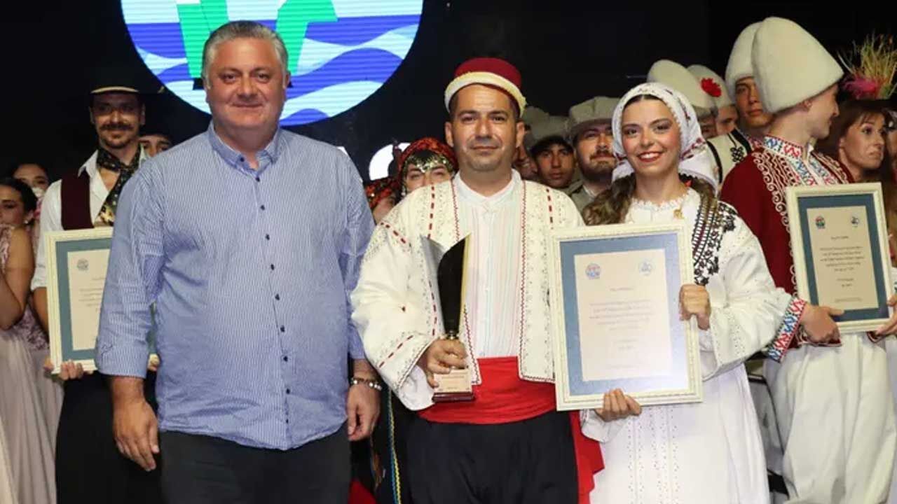 Gazimağusa Halkdansları Derneği Yalova’da Tarih Yazdı: KKTC’ye Üçüncülük Gururu