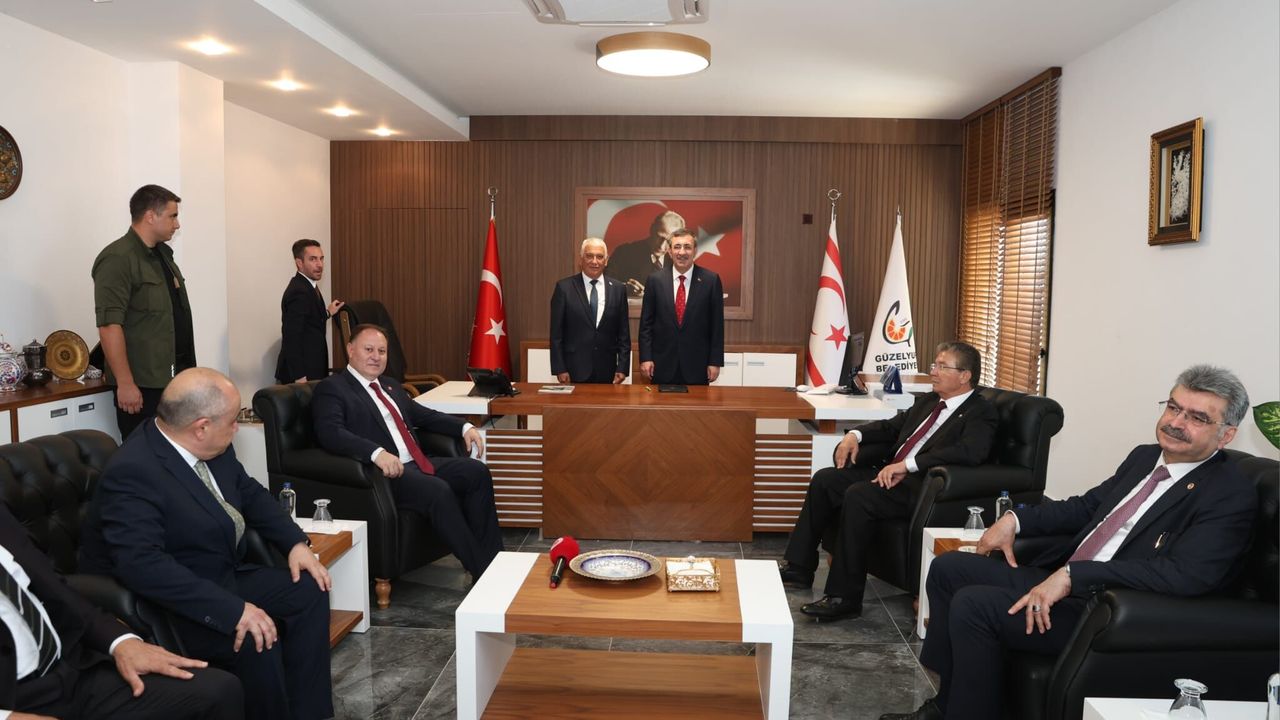Yılmaz, Güzelyurt Belediyesi yeni merkez binasını ziyaret etti