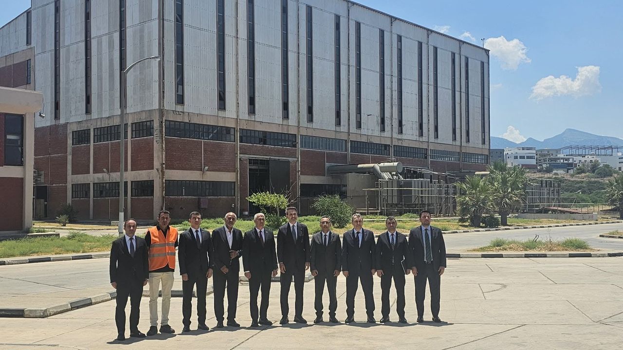 Bakan Bayraktar’dan Teknecik’e ziyaret