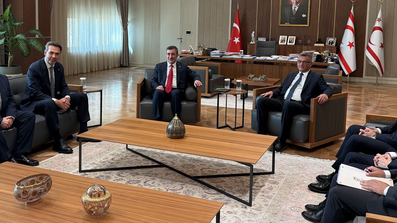 Cumhurbaşkanı Erhürman, Cevdet Yılmaz’ı kabul etti