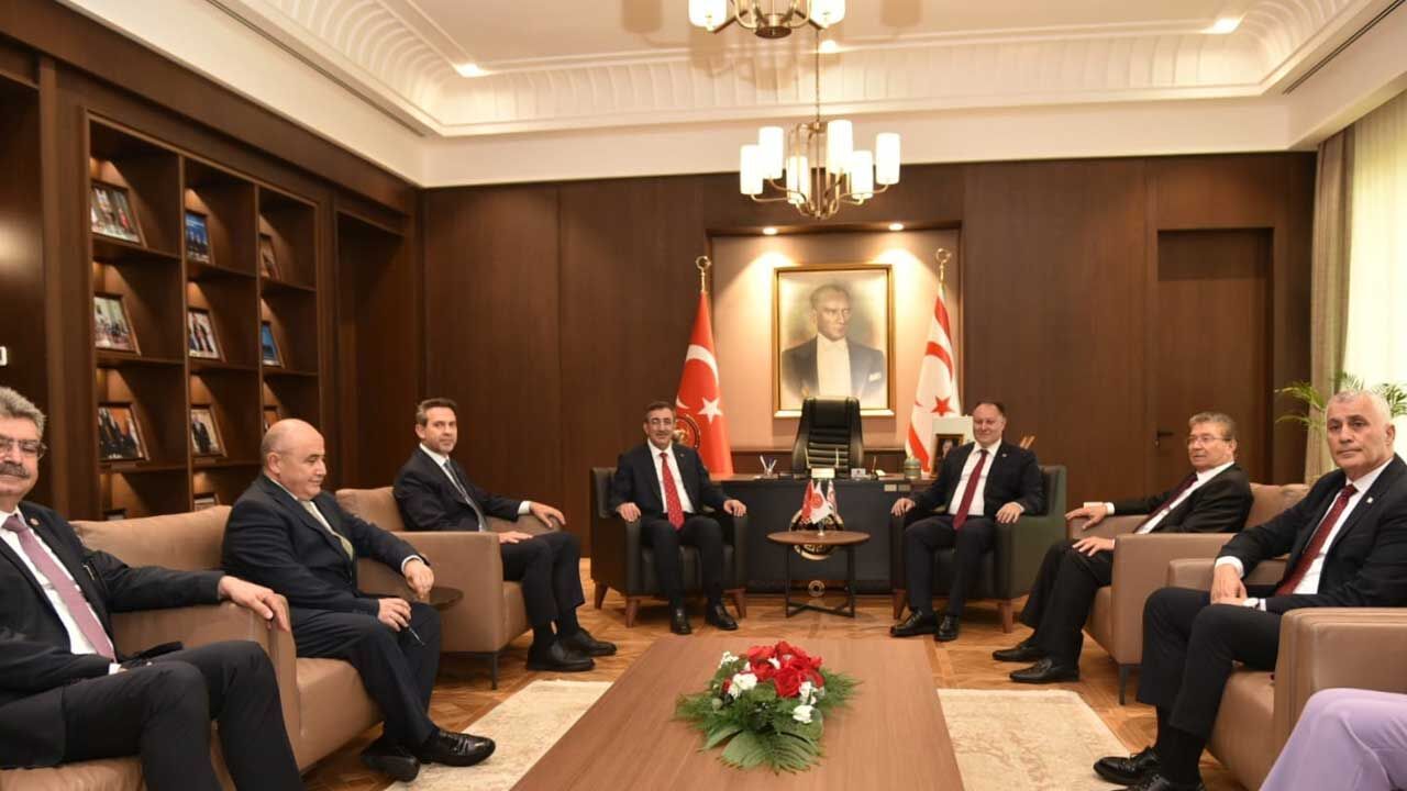Yılmaz, Cumhuriyet Meclisi Başkanı Öztürkler’i ziyaret etti