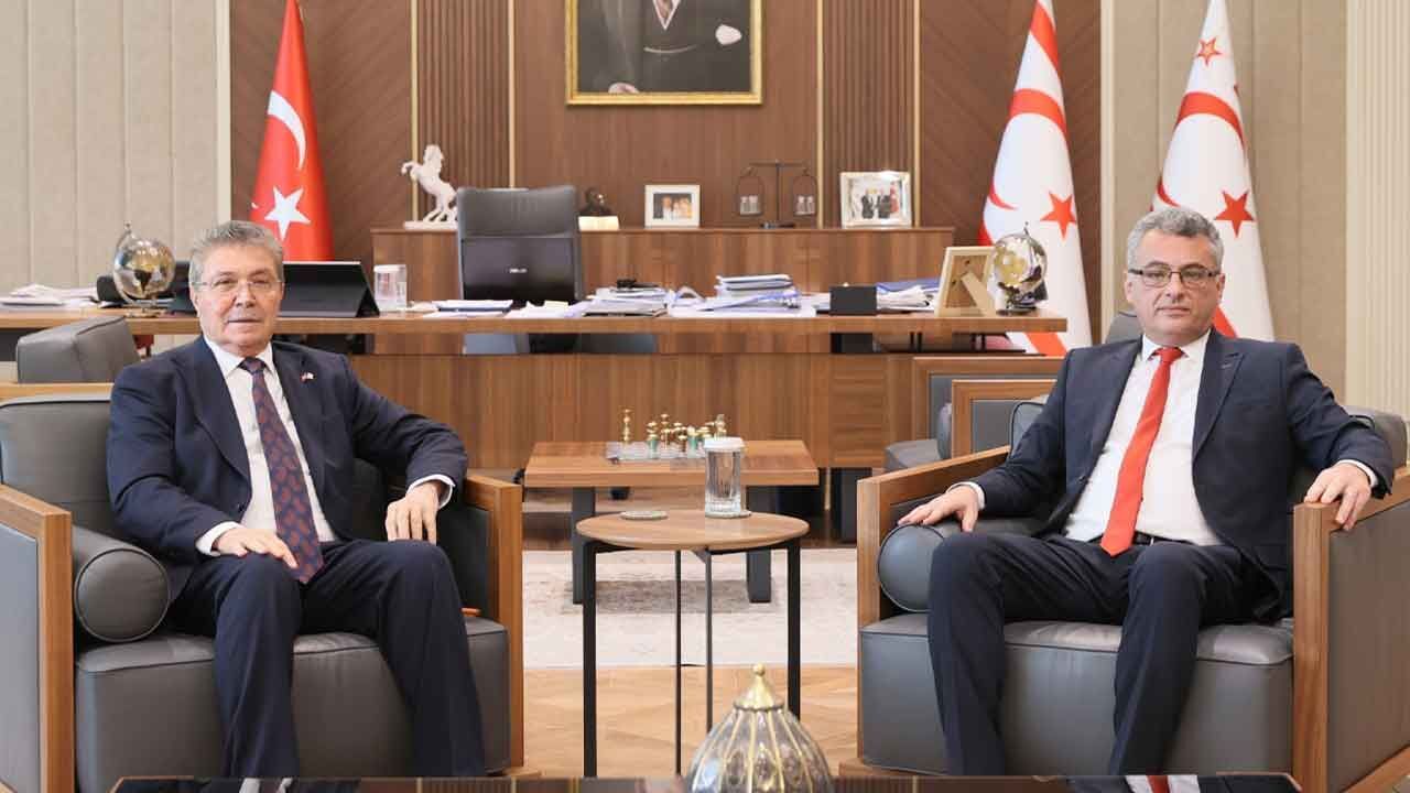 Başbakan Üstel’den Cumhurbaşkanı Erhürman’a geçmiş olsun mesajı