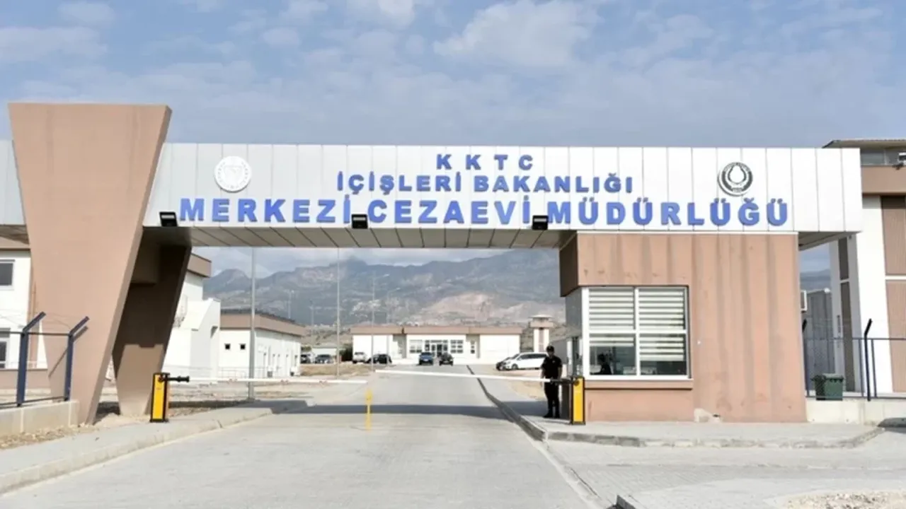 Cezaevinde menenjit alarmı: Bir mahkum yoğun bakımda