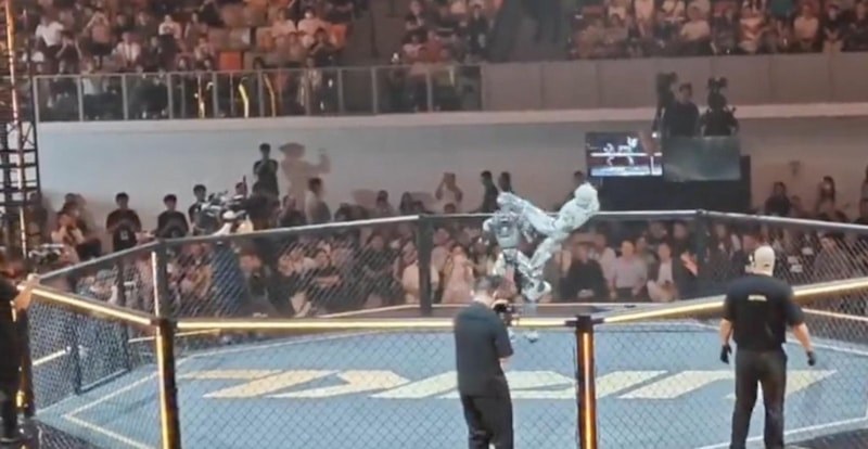 Çin’de dünyanın ilk robot MMA dövüşü düzenlendi