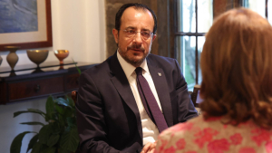 Hristodulidis, BM Genel Sekreterinin adaya gelişinden önce siyasi parti başkanlarıyla bir araya gelecek