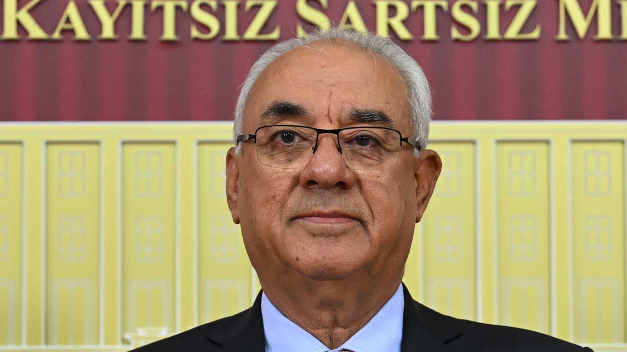 Aksakal'dan Kıbrıs Barış Harekatı'nın 52. yıl dönümü mesajı