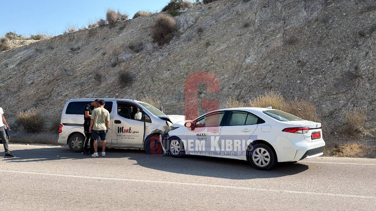 Kaplıca-Büyükkonuk Anayolu’nda iki araç çarpıştı: 7 yaralı