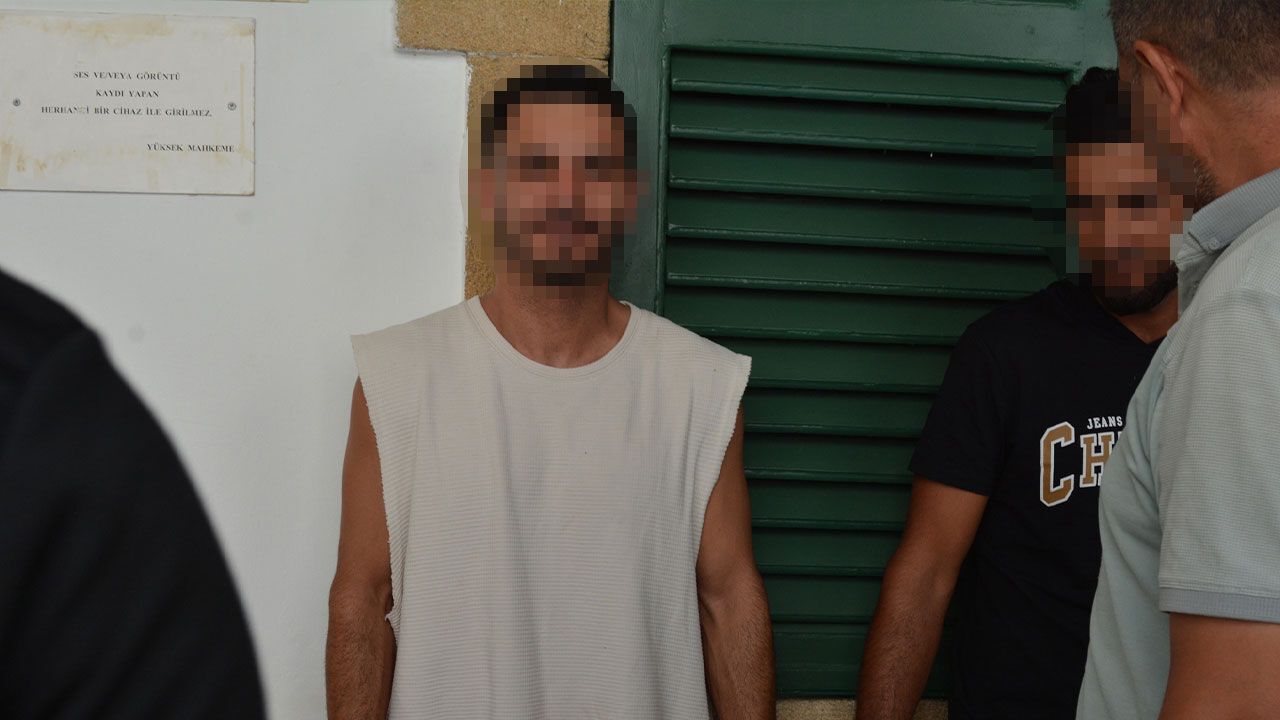 Sanayi Trafik Işıklarında Durdurulan Araçtan Bonzai Çıktı