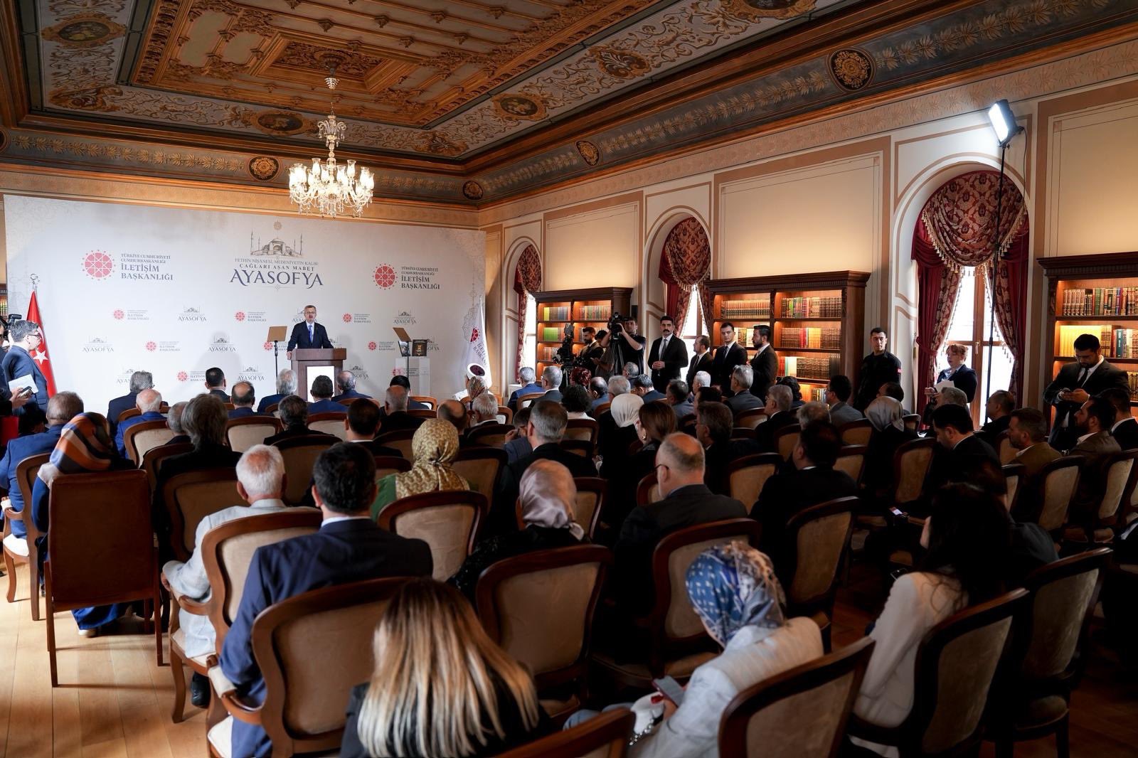 Duran: Ayasofya, eşsiz bir medeniyet emanetidir