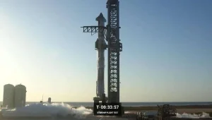SpaceX, uyduların ömrünü uzatacak robotu yörüngeye fırlattı