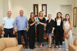 Meritta Heyeti, Nilden Bektaş Erhürman’ı ziyaret etti