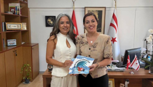 Kültür Dairesi Müdürü Akın, ilk kitabını yayımlayan Sinem Kaşifoğlu’nu kabul etti