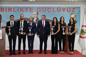 1 Ağustos Toplumsal Direniş Bayramı… TMT Mücahitler Derneği’nde tören düzenlendi