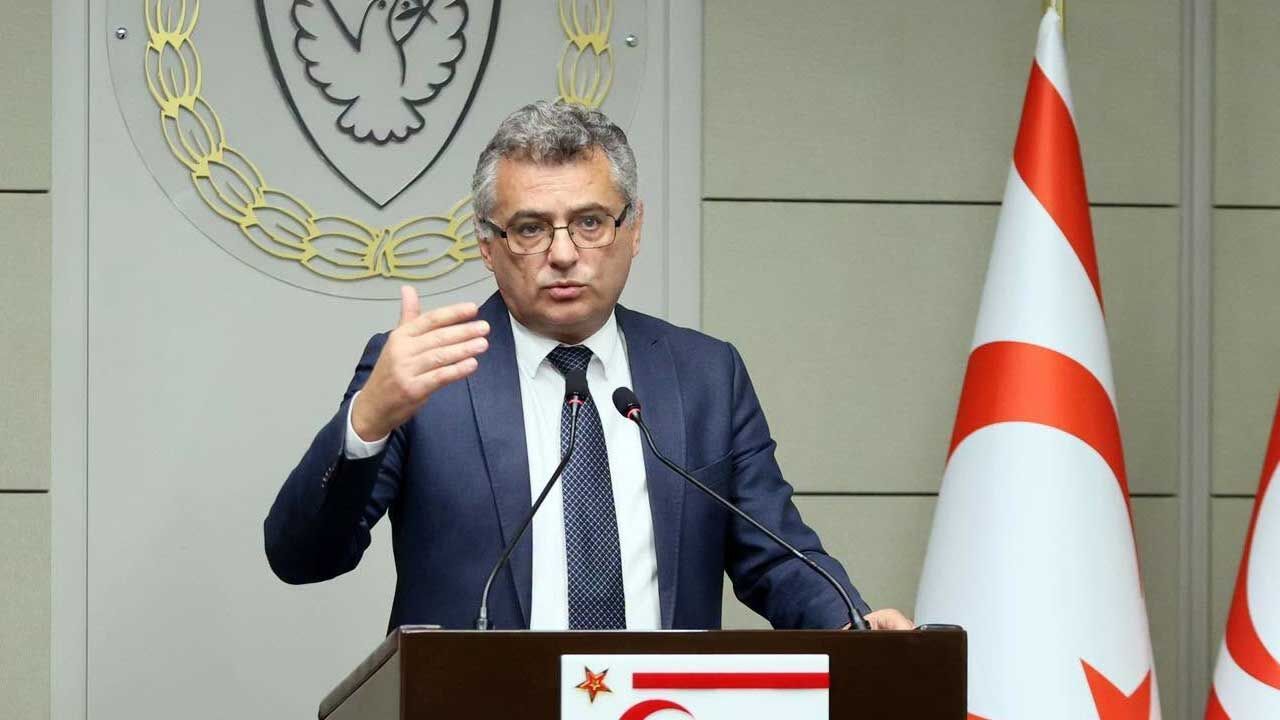 Erhürman: Atraksiyon Çok, Ciddiyet Eksik