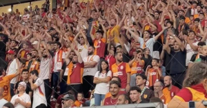 Galatasaray taraftarı Dursun Özbek’e seslendi: Transferler nerede
