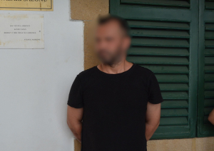 Lefkoşa’da “derbeder şahıs” olarak tutuklanan zanlıya 8 gün tutukluluk