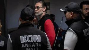 Erdal Beşikçioğlu görevden uzaklaştırıldı!