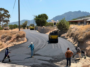 Tatlısu’da Ilgın Sokak’taki asfaltlama çalışmaları tamamlandı