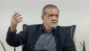 Pezeşkiyan: Ayakta kaldıysak, bu İran halkı sayesinde oldu