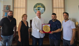 Maraş Kulübü’nden Nahit Öncü’ye teşekkür