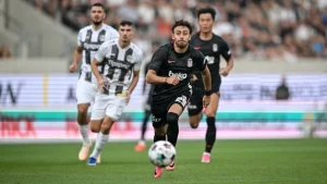 Beşiktaş 10 kişiyle kazandı!
