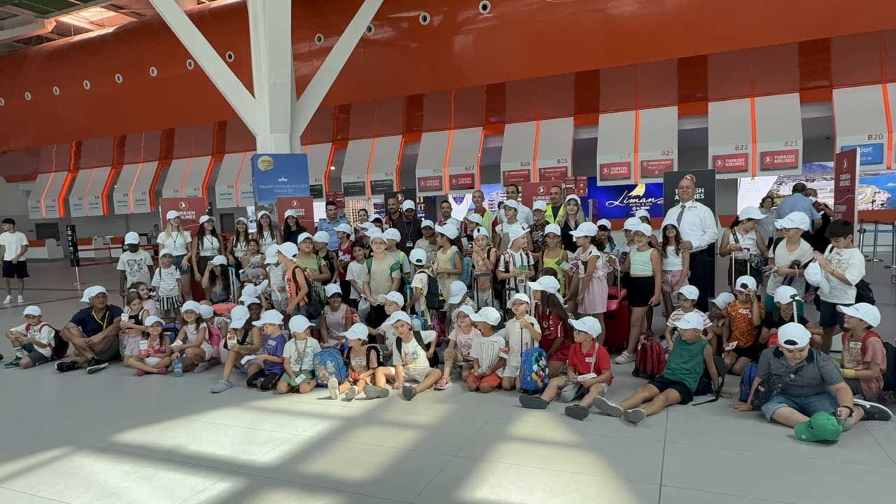 Minik Misafirlerden Ercan Havalimanı’na Keşif Turu