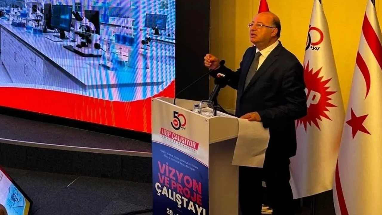 Hakan Dinçyürek: Sağlıkta güçlü altyapı, ileri teknoloji ve ada geneline yayılan hizmet sunuyoruz