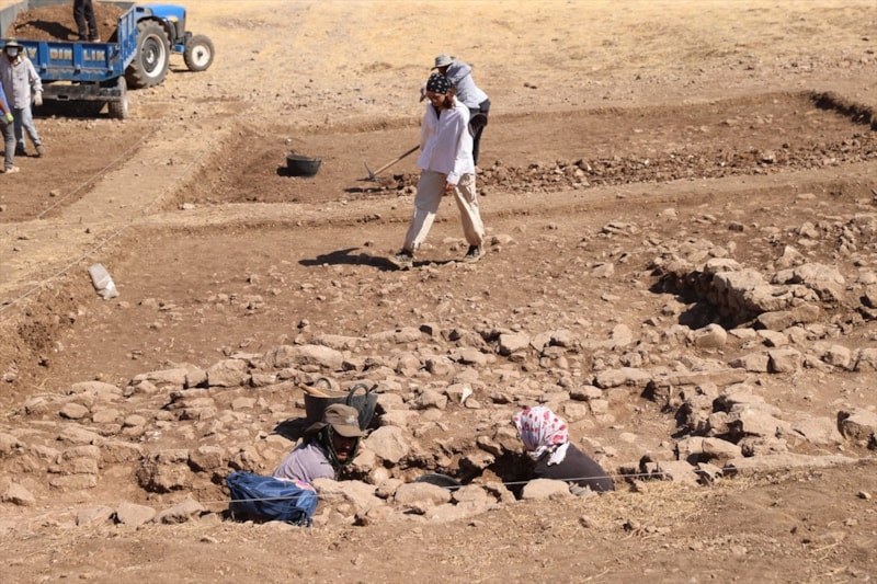 Göbeklitepe’de yeni kazılarda dörtgen planlı yapılar ortaya çıkarıldı