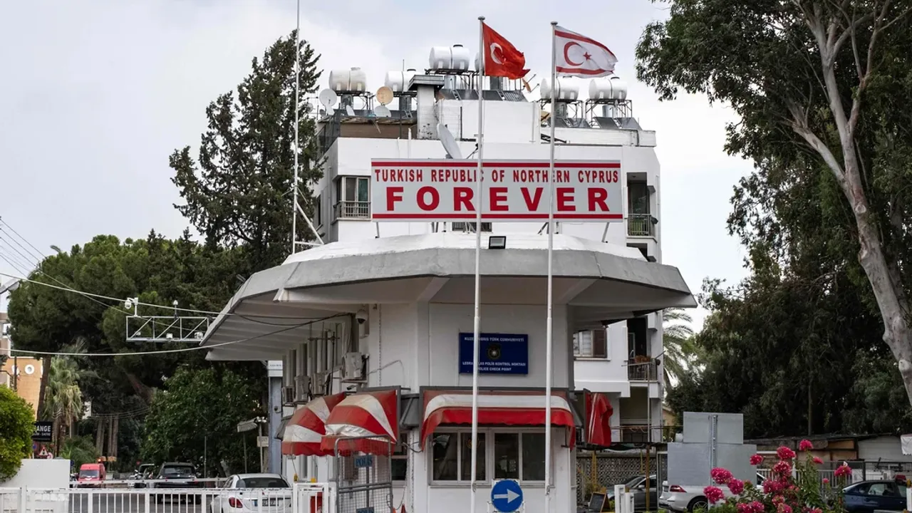 Yılın ilk yarısında Kıbrıslı Rumların Kuzey’e geçişlerinde artış