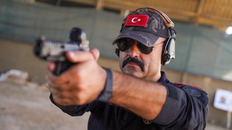 Polonya’da altın madalya: Türk polisi taktik atışta Avrupa’yı fethetti