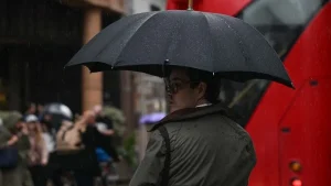 Londra’da 58 gün sonra kayda değer yağış görüldü