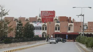 Pakistan’da bir hastanenin yenidoğan ünitesinde çıkan yangında 15 bebek öldü