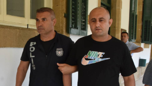 Üvey kardeşini darp edip, evine zarar veren sanığa 1 yıl 6 ay ceza