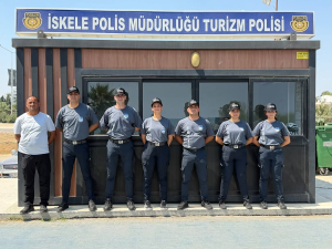 Turizm polisleri İskele’de güvenliği güçlendiriyor