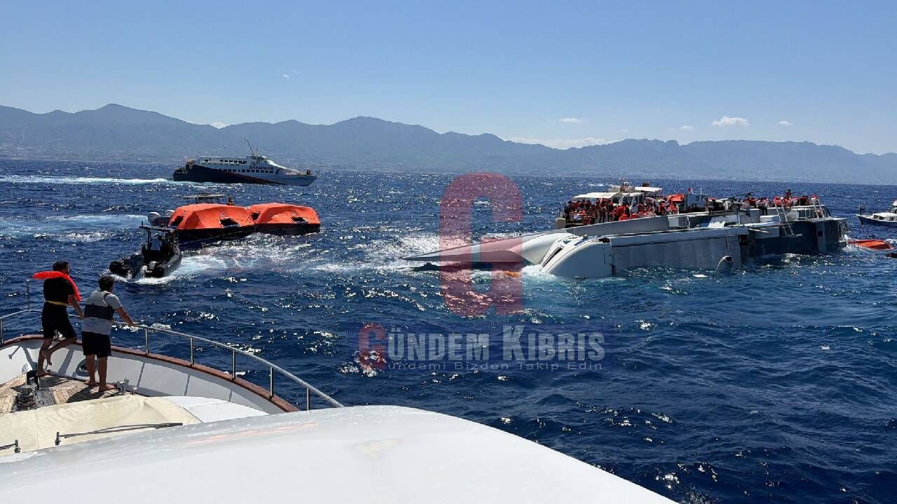 Arıklı: Girne açıklarında su alan feribottakileri kurtarma çalışmaları sürüyor