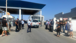 Başbakan Üstel ve Ulaştırma Bakanı Arıklı Girne Limanı’nda