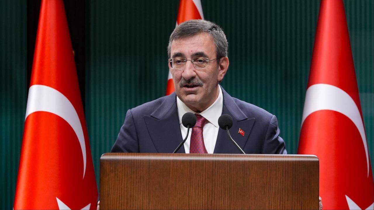 Yılmaz: Önceliğimiz yolcuların ve mürettebatın kurtarılmasıdır