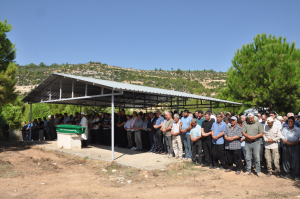 Gemi kazasında yaşamını yitiren Özdemir’in cenazesi Mersin’de defnedildi