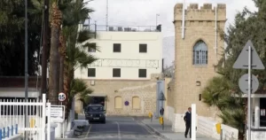 Rum Merkezi Cezaevi’nde şiddet olayları: Bir mahkum bıçaklandı