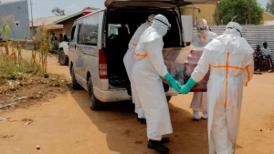 Ebola salgını: Can kaybı 3 bini geçti
