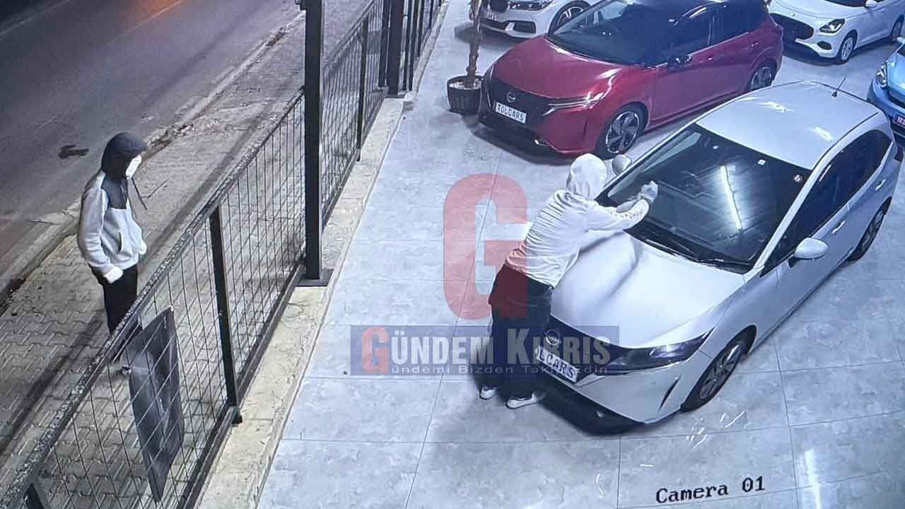 Lefkoşa’da oto galeri kundaklandı: İki zanlı Ercan Havalimanı’nda yakalandı