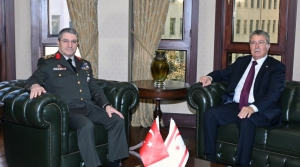 Başbakan Üstel, Türkiye Genelkurmay Başkanı Orgeneral Bayraktaroğlu ile görüştü