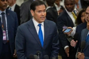 Rubio: İran, gemilerimizi hedef almaya devam ettikçe tanker kaybedecek